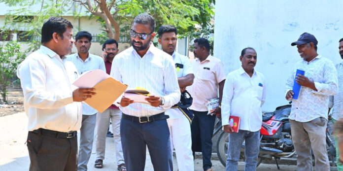 మార్చి 31లోపు ఆస్తిపన్ను చెల్లించాలి: కలెక్టర్