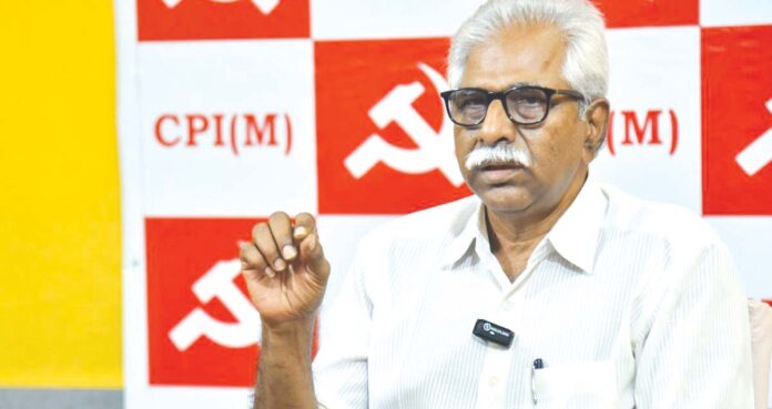 క్యూబాకు అండగా నిలబడదాం