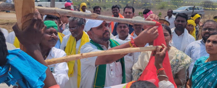 Pressure will be brought to bear on the government to resolve tribal issues.