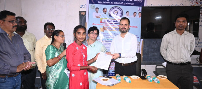 Education is the path to a better future – poverty is not an obstacle: Collector