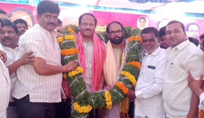 Youth leader Abhimanyu Reddy's birthday celebrated in grand style