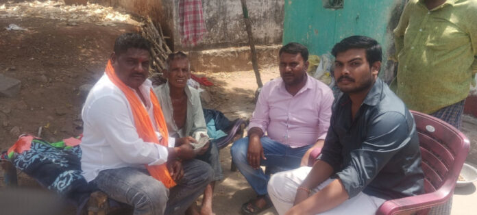 Financial assistance to sanitation worker