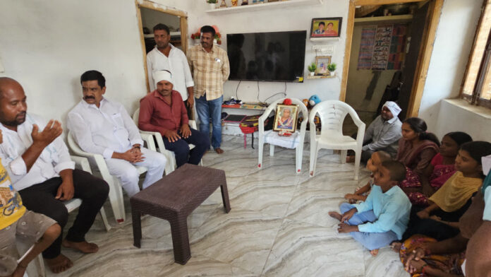 MLA Prashanth Reddy visited the victim's family