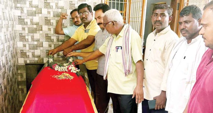 The death of labor leader Rajayya is an irreparable loss.