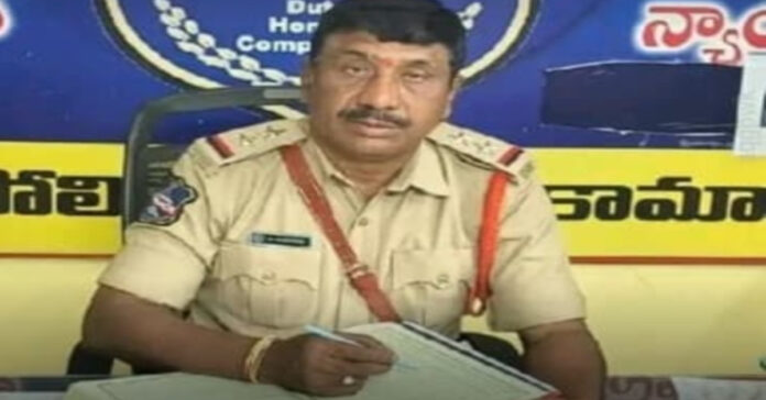 Mahender as Gandhari's new SI