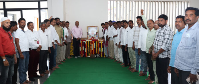 Doddi Komarayya's birthday celebrated in grand style