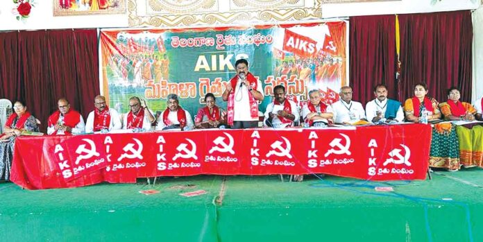 సమగ్ర వ్యవసాయ ప్రణాళిక రూపొందించాలి