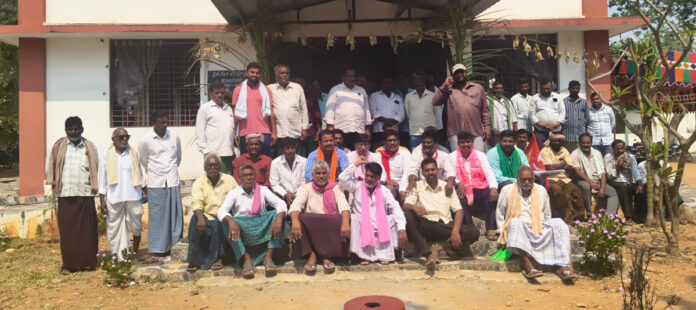 Ravinuthala farmers protest for maize purchasing center