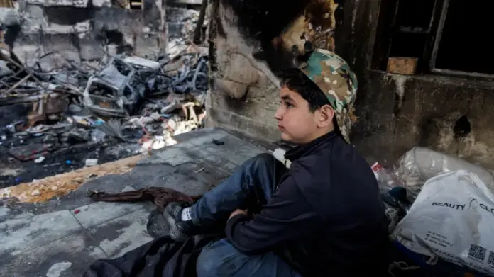 అమెరికా-ఇజ్రాయెల్తో యుద్ధం..రూ.25 లక్షల కోట్ల నష్టం: ఇరాన్