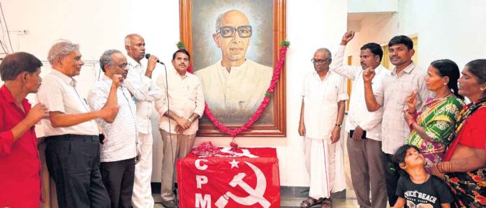 ‘మాకినేని’ గొప్ప మార్క్సిస్టు సైద్ధాంతికవేత్త