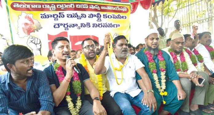 పౌల్ట్రీ కంపెనీల దోపిడీ