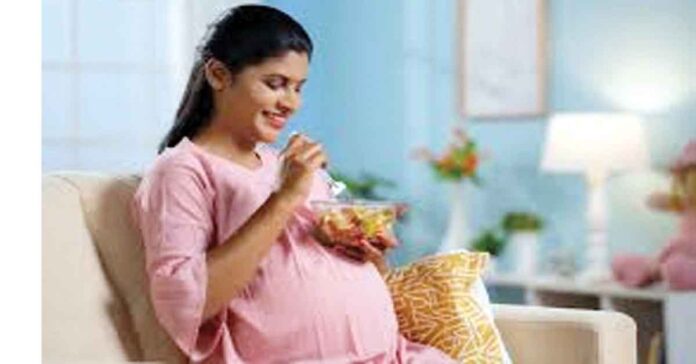 గర్భిణీలు ఇవి తప్పక తినాలి..