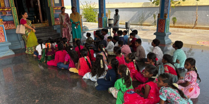 జ్ఞాన విహారయాత్రకు వెళ్లిన రామారావుపల్లి విద్యార్థులు