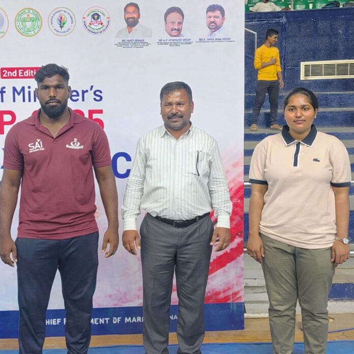 కందర్ పల్లిలో బాల బాలికలకు రెజ్లింగ్ పోటీలు