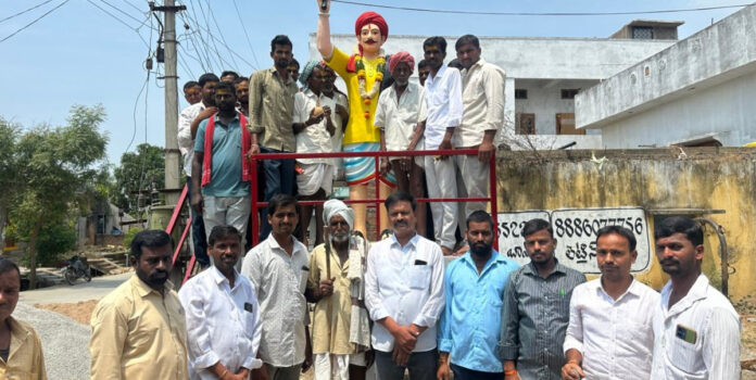 మహనీయుల ఆశయ సాధనలో భాగస్వాములు కావాలి