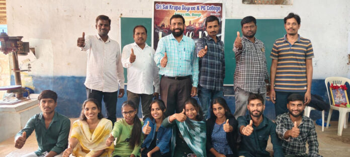 విద్యార్థులు ఉన్నత శిఖరాలు అధిరోహించాలి