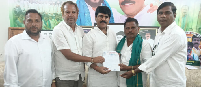 Funds should be released for the development of Guthpa village.