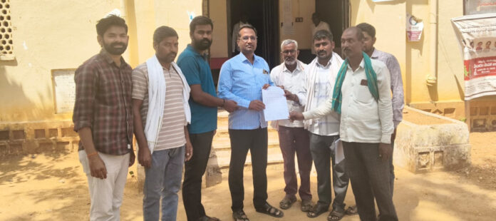 శనగ కొనుగోళ్లు.. పంట సర్వేయర్ల అక్రమ వసూళ్లు