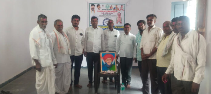 ఘంగా మహాత్మా జ్యోతిరావు పూలే జయంతి వేడుకలు