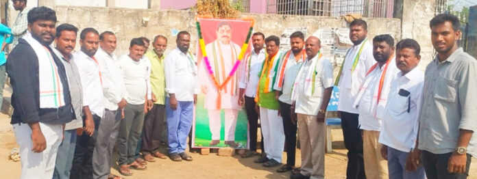 తాడిచెర్లలో ఘనంగా శ్రీపాదరావు వర్ధంతి వేడుకలు