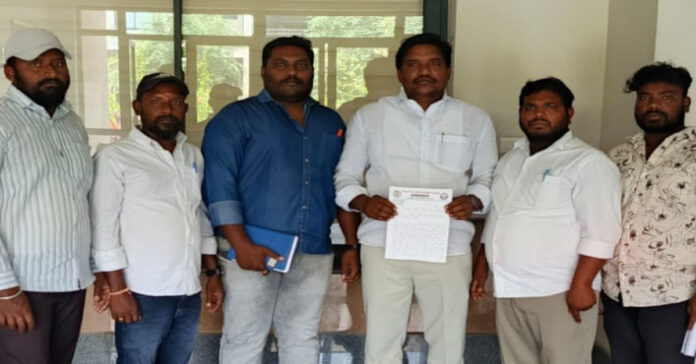 కలెక్టర్కు మేడిపల్లి గ్రామస్తుల ఫిర్యాదు