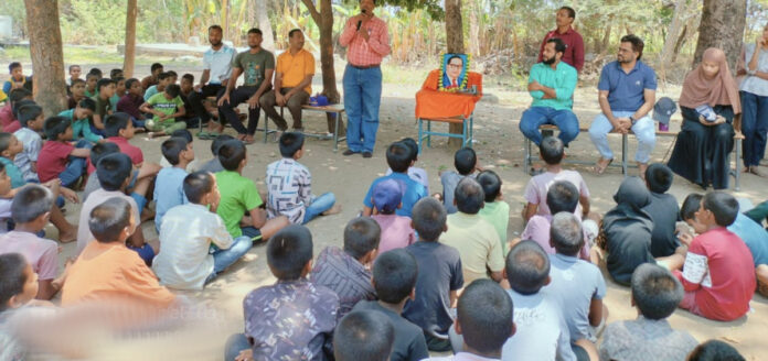 అంబేడ్కర్ జీవిత చరిత్రను ప్రతి ఒక్కరు తెలుసుకోవాలి