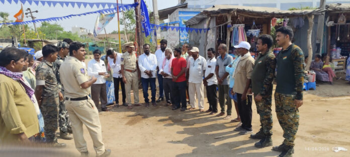 ట్రాఫిక్ నిబంధనలు ఖచ్చితంగా పాటించాలి: ఎస్ఐ