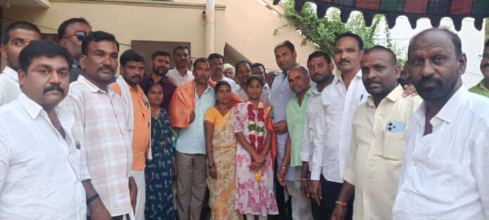 MLA honours state level ranker