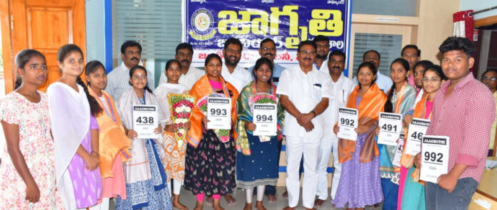 Honors for state-level ranked students