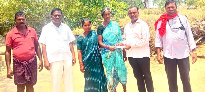 Landless farmers should be given Rs. 12 thousand