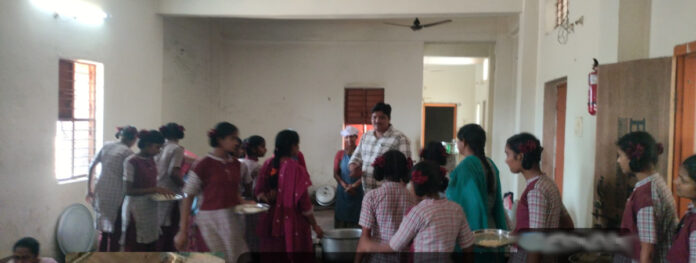 Tahsildar inspects Kasturba Ashram School