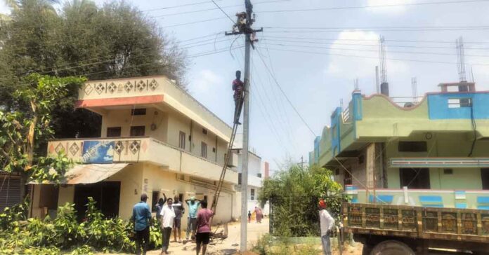 Installation of new electricity pole