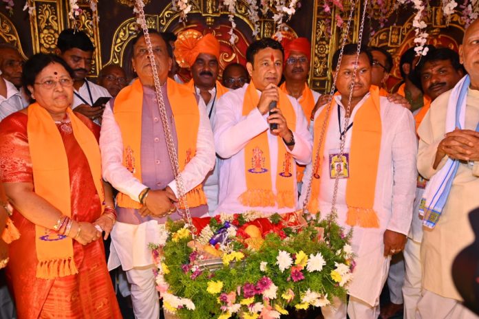 Sri Vasavi Kanyaka Parameshwari's birthday celebrated with great pomp