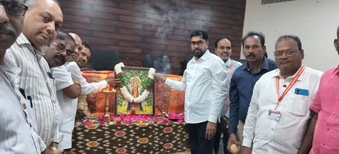 Vasavi Mata Jayanti celebrated with great fervor