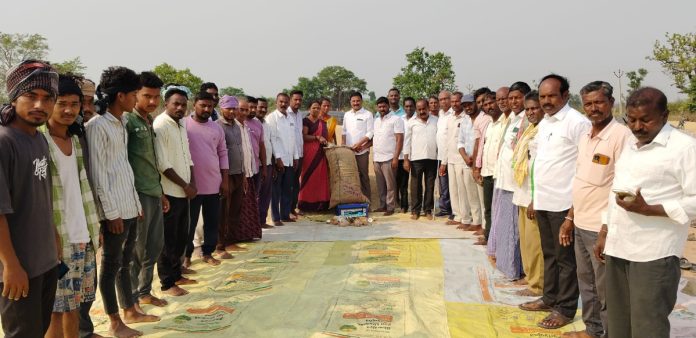 Rice purchasing center inaugurated