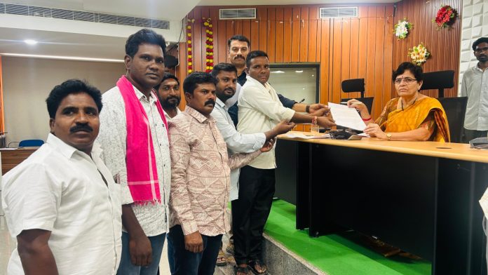 Indiramma Houses should be granted to the deserving poor.