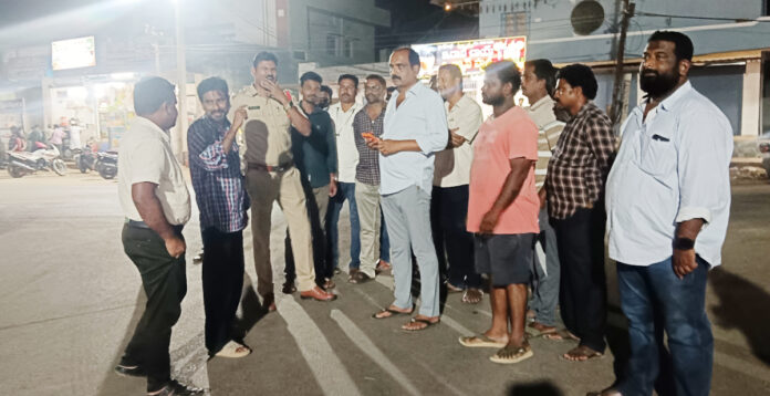 ప్రధాన కూడలిలో హైమాస్ లైట్లు ఏర్పాటు