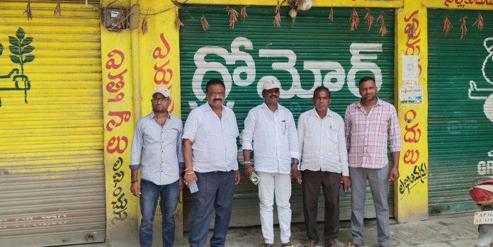 Fertilizer shop strike ends peacefully