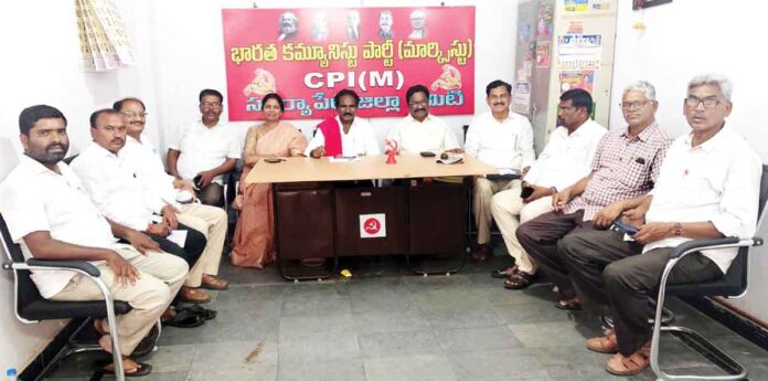 దేశ సార్వభౌమత్వంపై మాట్లాడే అర్హత మోడీకి లేదు