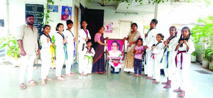 The morning of Motur, who faced injustice