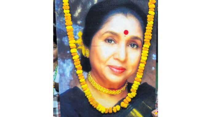 కన్నీటి వీడ్కోలు