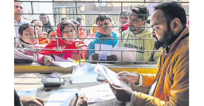 బెంగాల్ తొలి దశలో 3.6 కోట్ల మంది ఓటర్లు