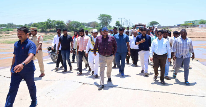 ఇసుక రవాణాపై నిబంధనలు ఉల్లంఘిస్తే కఠిన చర్యలు తప్పవు