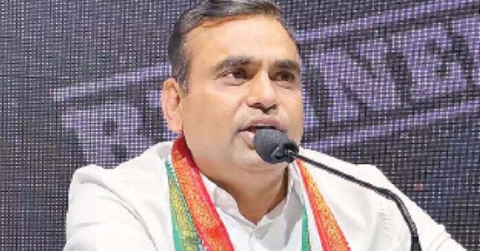 బీఆర్ఎస్ దోపిడీని ప్రశ్నించని బీజేపీ