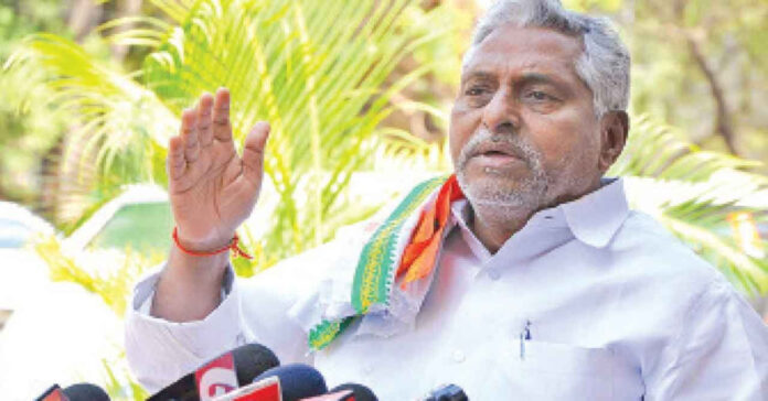 జీవన్ రెడ్డి నివాసం వద్ద ఉద్రిక్తత..జర్నలిస్టులకు గాయాలు