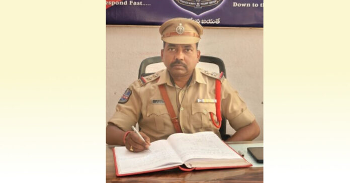 Murali assumes responsibilities as Jukkal SI