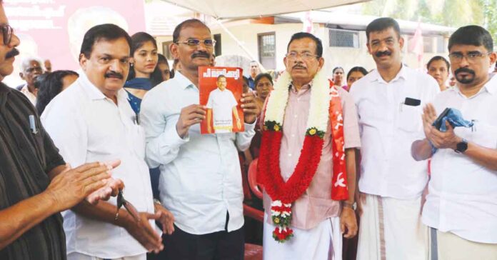 సంక్షేమం, అభివృద్ధికి సమాన ప్రాధాన్యత