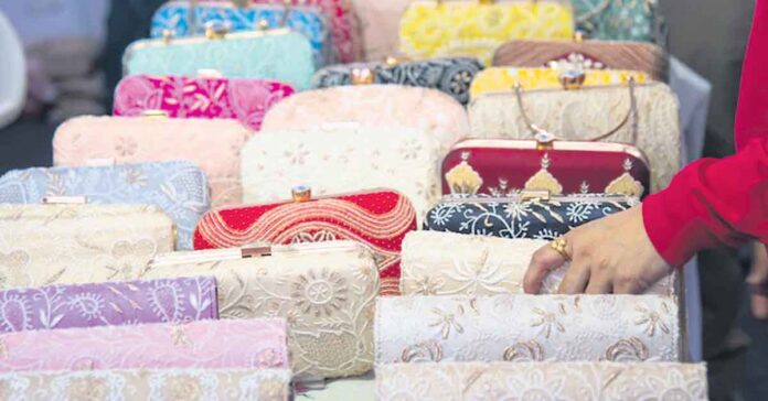 Troubles for Lucknow Chikankari