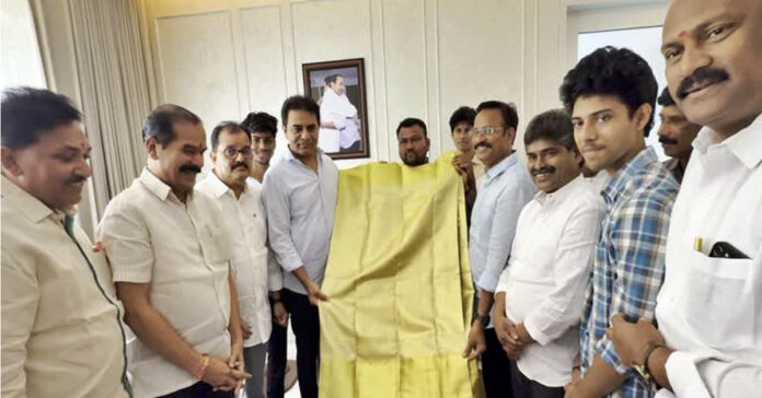 సిరిసిల్ల నేతన్న అద్భుత సృష్టి