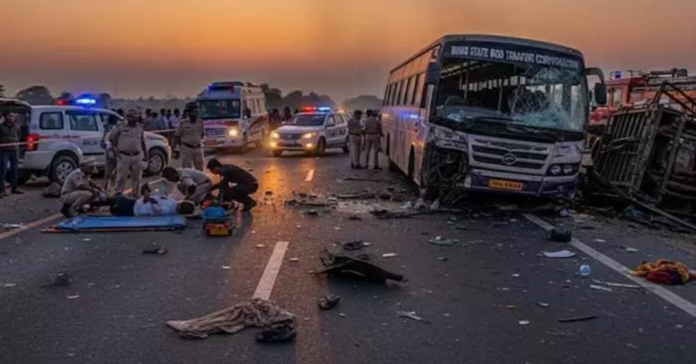 ఘోర రోడ్డు ప్రమాదం..13 మంది మృతి